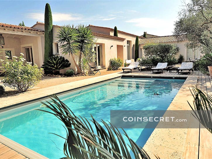 Louez une villa avec piscine privée pour vos vacances