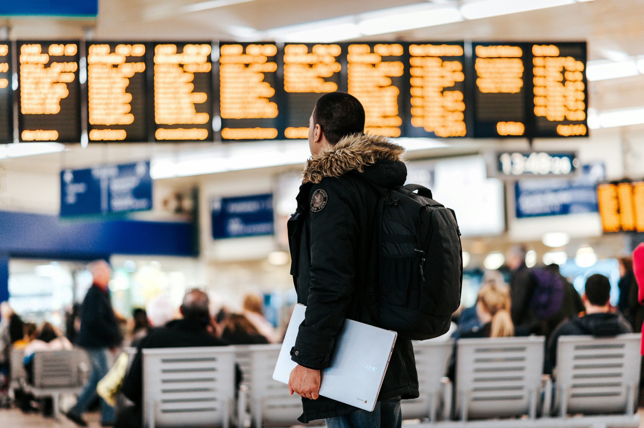 agence de voyage spécialisée dans l'organisation de séjours sur mesure, offrant une sélection variée de destinations et d'activités pour des expériences mémorables à travers le monde.